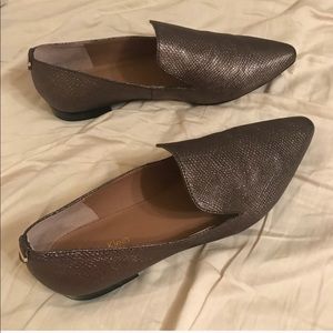 NEVER WORN Calvin Klein Elin Foiled Lizard Loafers